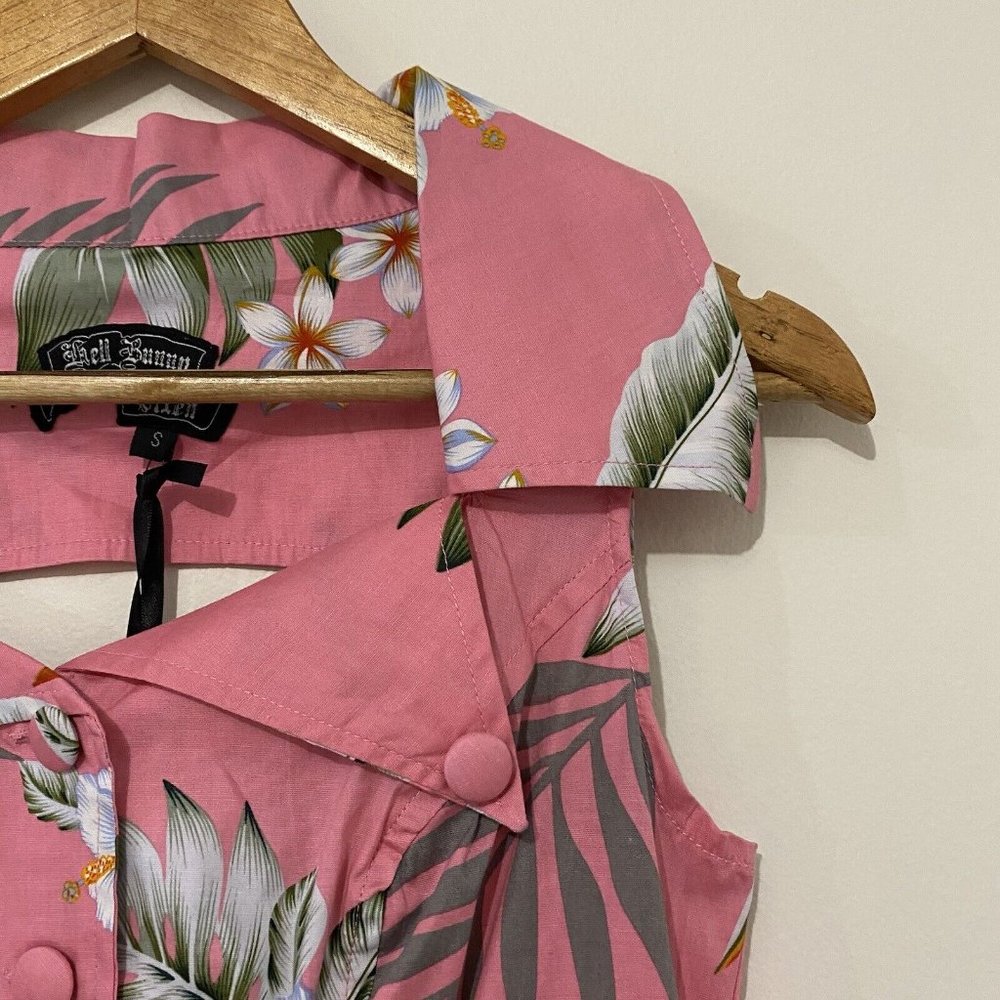 Hell Bunny Vixen Size Small Hawaiian Print Pink Pin Up Peplum Top Blouse New - Picture 6 of 13